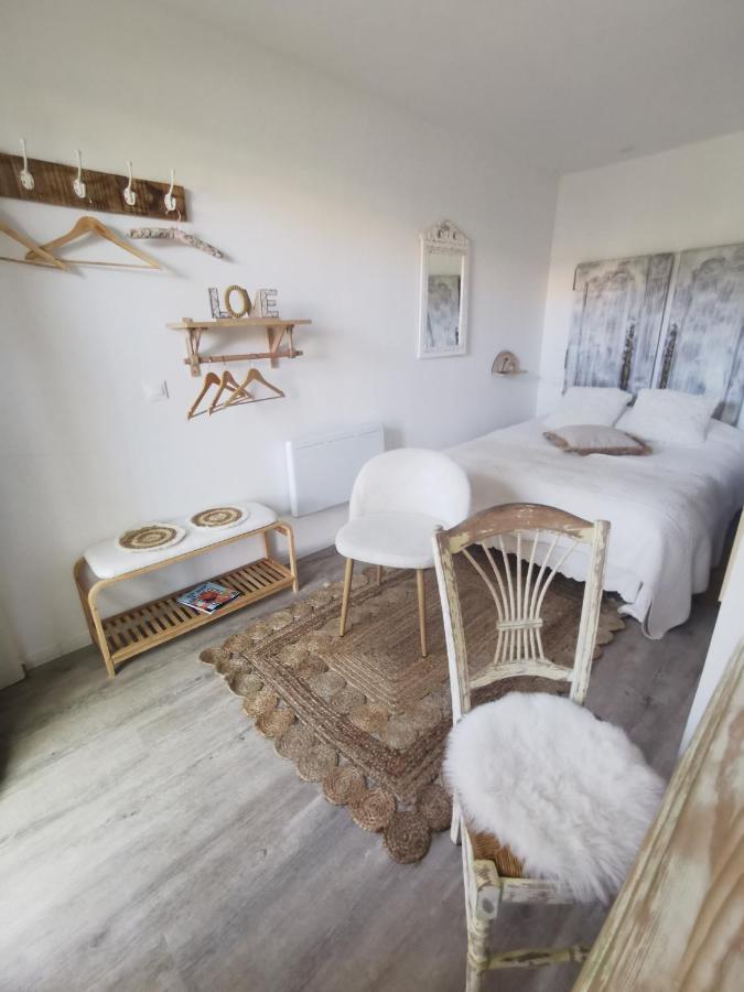 Au Poeme Du Chene, Logement Independant, Calme, Parking Gratuit Basse-Goulaine Exteriér fotografie